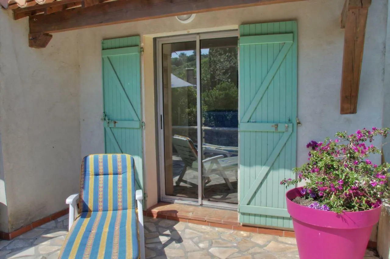 Appartement Presqu`ile de Giens à Hyères 0*,  France